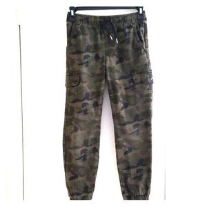 Old Navy Boy's Cargo Camo Joggers